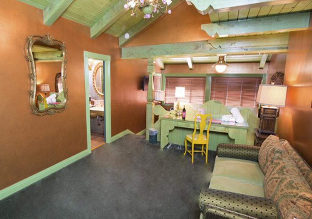 Madonna Hotel