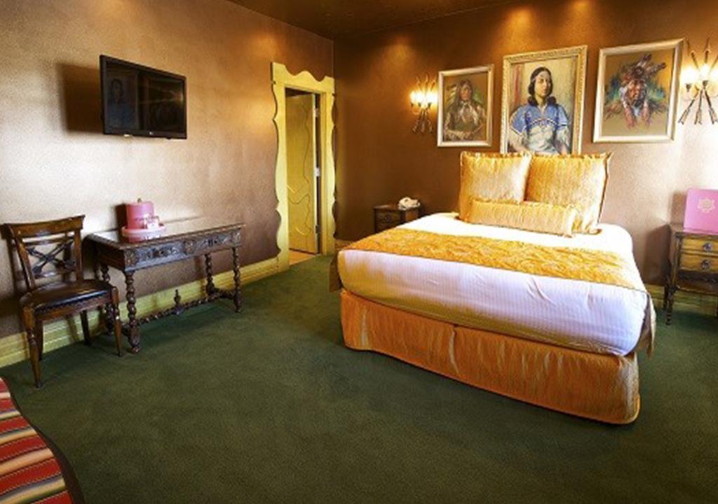 Madonna Hotel